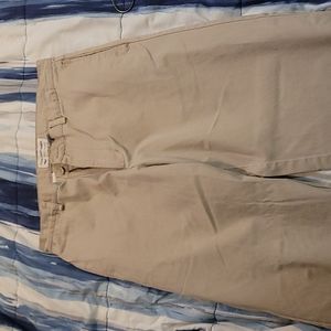 Old Navy plain fit khakis size 32 30